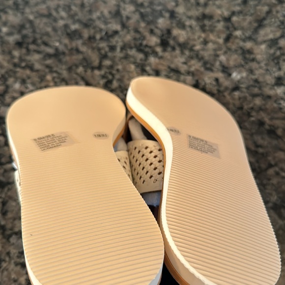 Lucky Brand Dadeen nigiri woven embossed slide NIB 9.5 - Picture 6 of 8